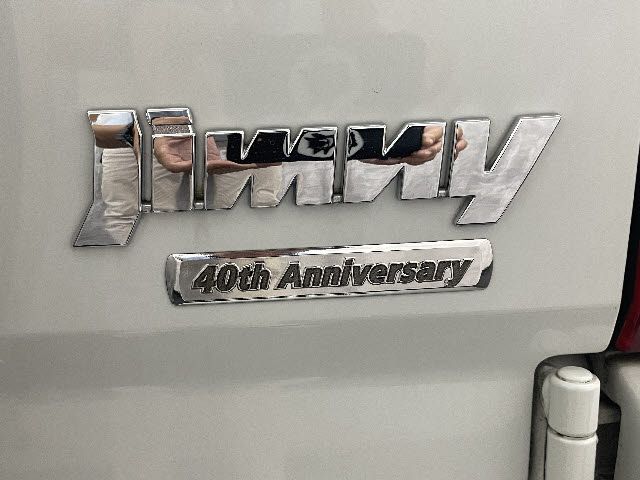 Suzuki JIMNY 2010-08 18077-23