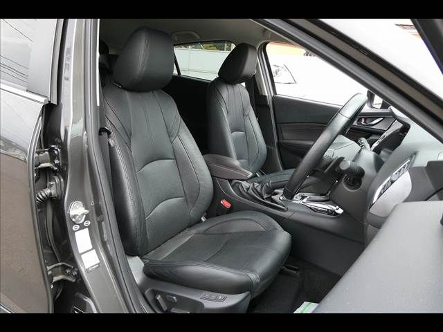 Mazda AXELA SPORT 2016-11 9119-8