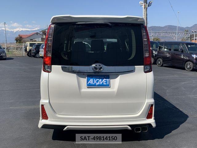 Toyota NOAH 2014-06 230088-4
