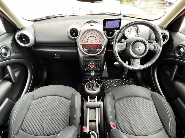 Bmw MINI 2012-03 8637-1