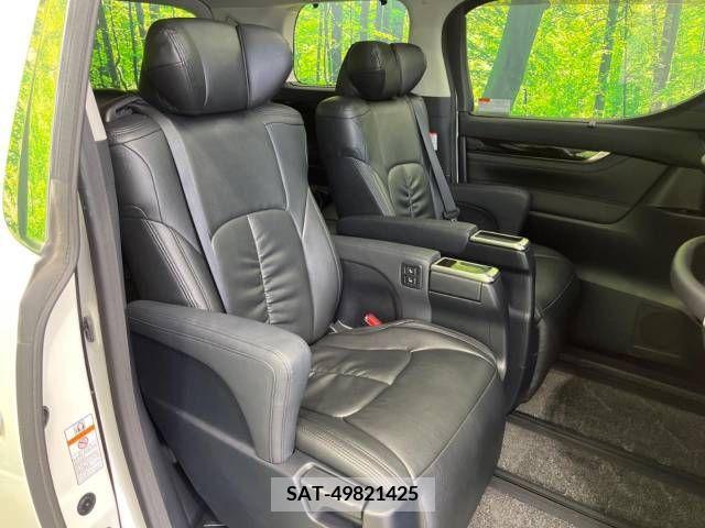 Toyota VELLFIRE 2016-04 299335-10