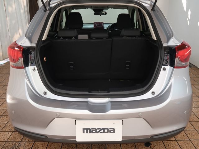 Mazda MAZDA2 2022-02 189968-11