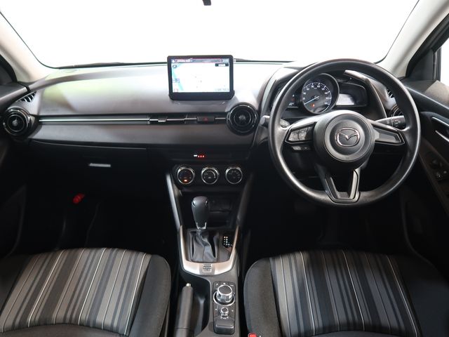 Mazda MAZDA2 2022-02 189968-1