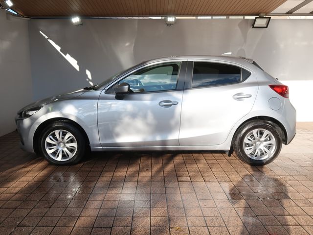 Mazda MAZDA2 2022-02 189968-8