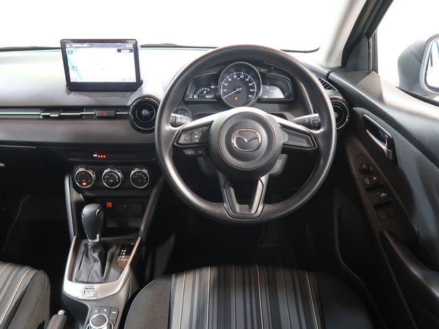 Mazda MAZDA2 2022-02 189968-14
