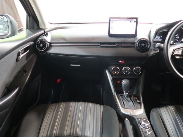 Mazda MAZDA2 2022-02 189968-15