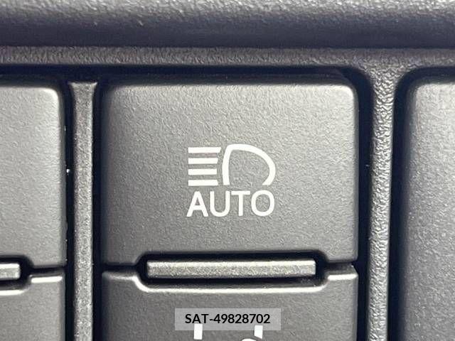 Toyota VOXY 2017-12 321522-8