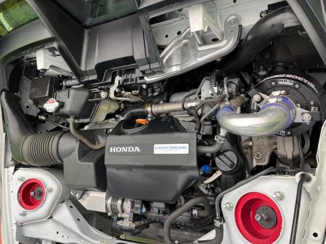 Honda S660 2015-04 186861-18