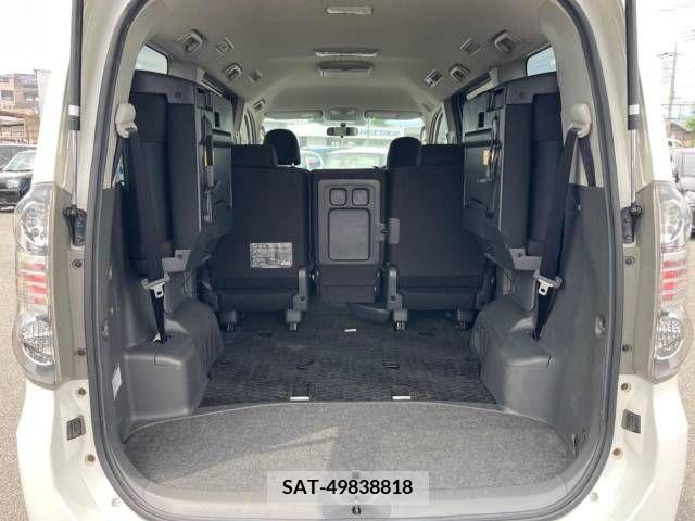 Toyota VOXY 2008-04 344962-11