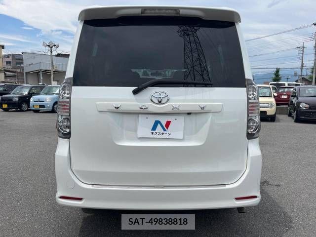 Toyota VOXY 2008-04 344962-16