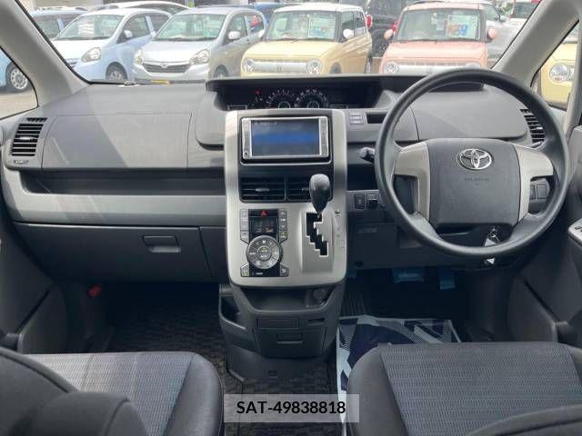 Toyota VOXY 2008-04 344962-1