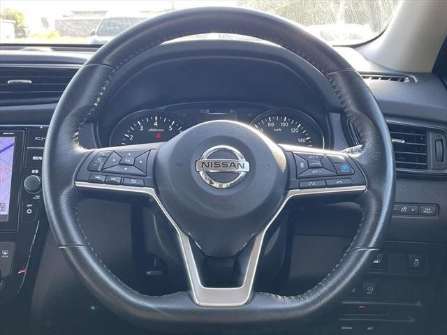 Nissan X-TRAIL 2018-08 25941-24