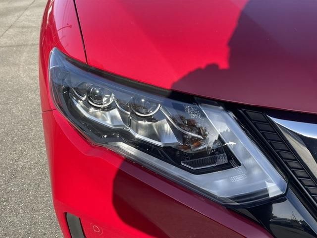 Nissan X-TRAIL 2018-08 25941-9