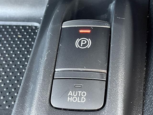 Nissan X-TRAIL 2018-08 25941-29