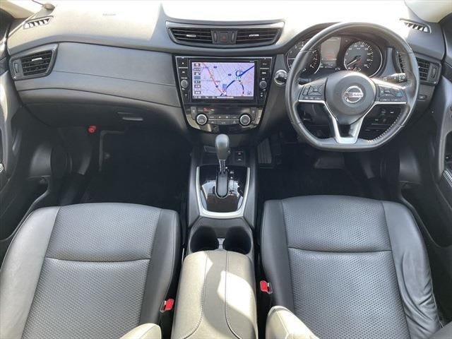 Nissan X-TRAIL 2018-08 25941-18