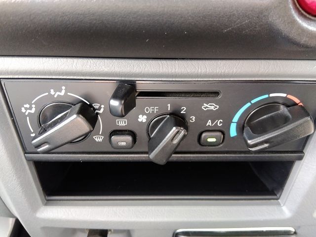 Mitsubishi MINICA 2017-07 21699-12