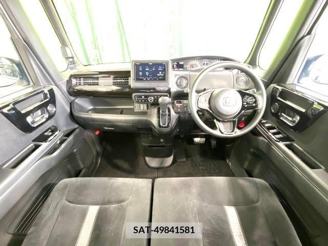 Honda N BOX CUSTOM 2022-07 211362-1