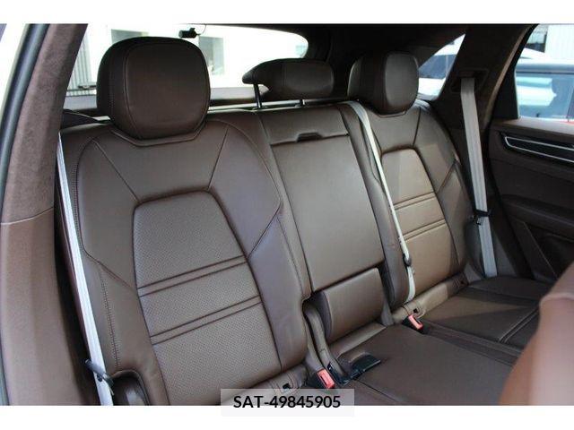 Porsche CAYENNE 2022-03 200501-17
