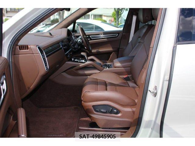 Porsche CAYENNE 2022-03 200501-25