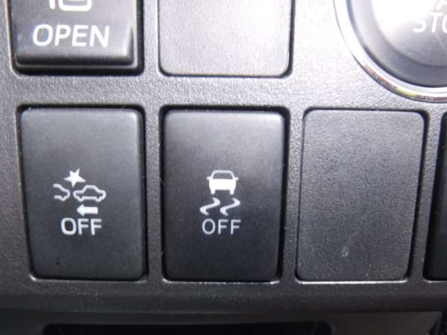 Daihatsu WAKE 2014-11 9347-8