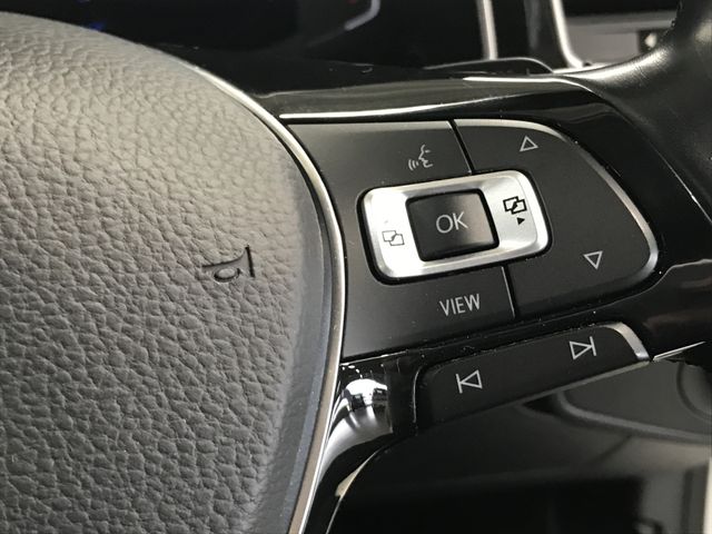 VolksWagen POLO 2019-01 7257-21