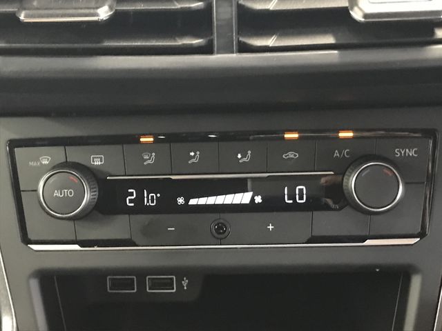 VolksWagen POLO 2019-01 7257-19