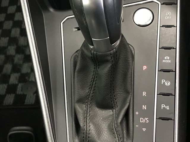 VolksWagen POLO 2019-01 7257-18