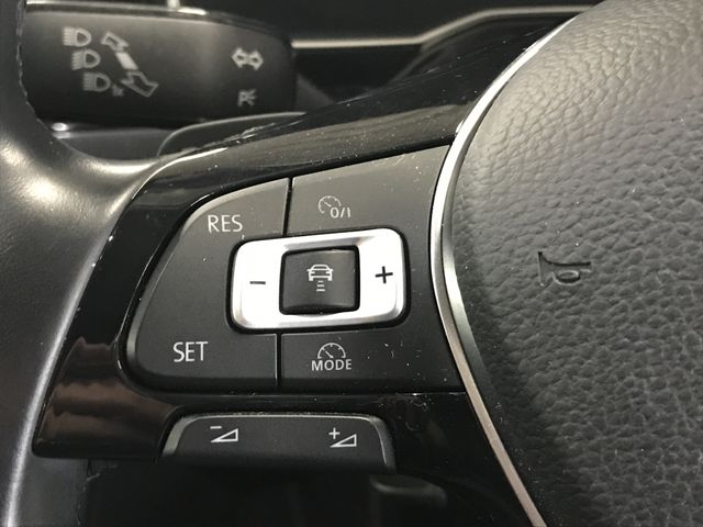 VolksWagen POLO 2019-01 7257-22