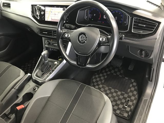 VolksWagen POLO 2019-01 7257-10