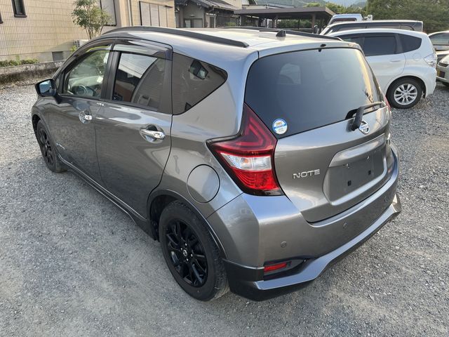 Nissan NOTE 2018-05 9150-3