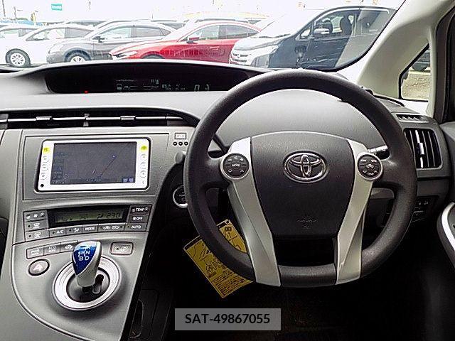 Toyota PRIUS 2011-07 321977-1