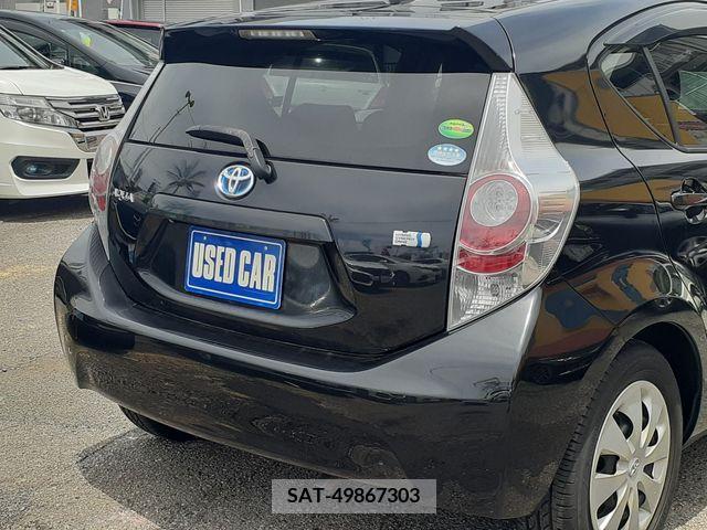 Toyota AQUA 2012-07 382831-10
