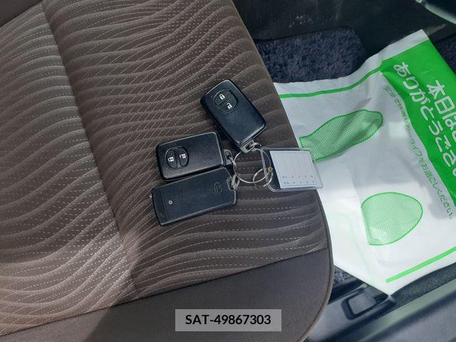 Toyota AQUA 2012-07 382831-23