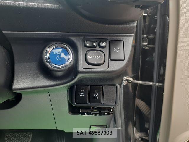 Toyota AQUA 2012-07 382831-22