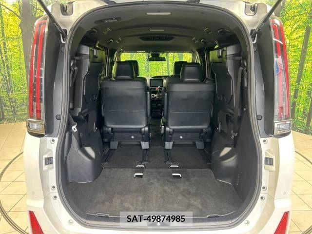 Toyota NOAH 2021-01 332586-11