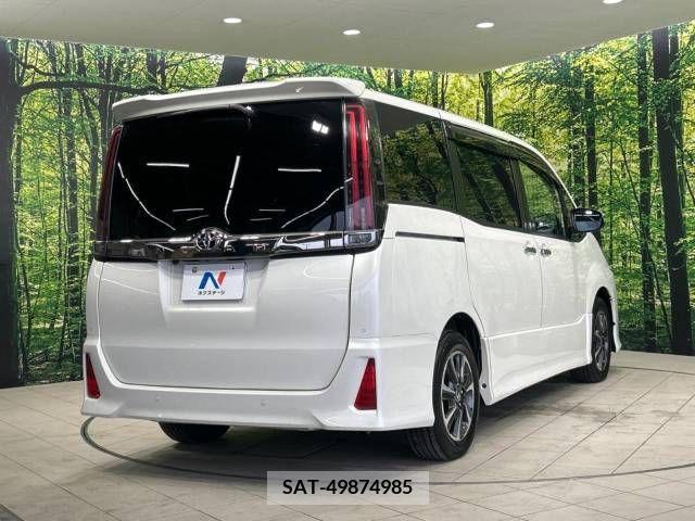 Toyota NOAH 2021-01 332586-18