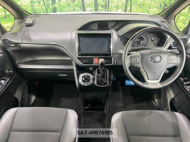 Toyota NOAH 2021-01 332586-1