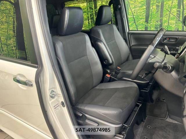 Toyota NOAH 2021-01 332586-8