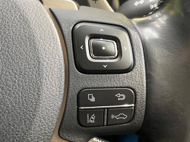 Lexus IS 2017-11 28819-4