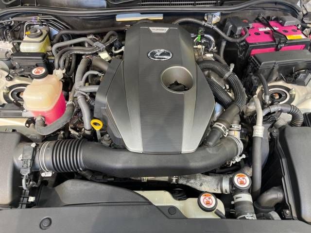 Lexus IS 2017-11 28819-18