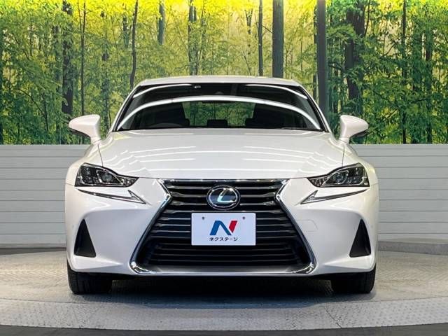 Lexus IS 2017-11 28819-14