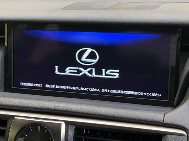 Lexus IS 2017-11 28819-2