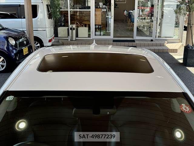 Lexus IS 2010-10 275365-16