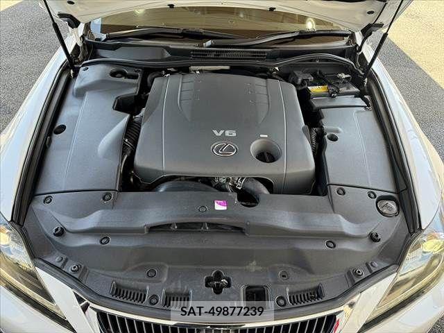 Lexus IS 2010-10 275365-19