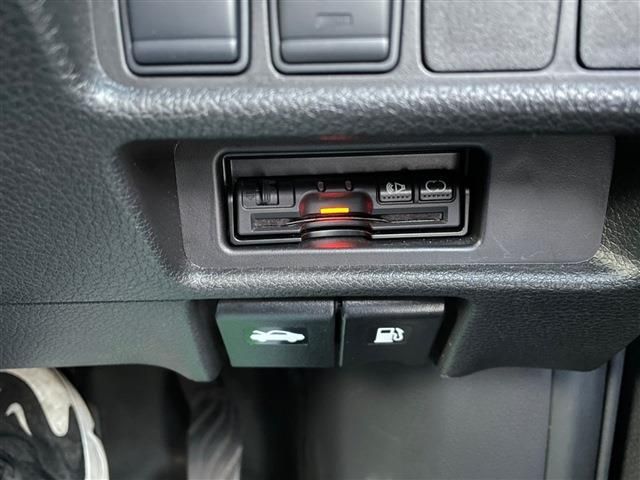 Nissan X-TRAIL 2018-01 14978-13