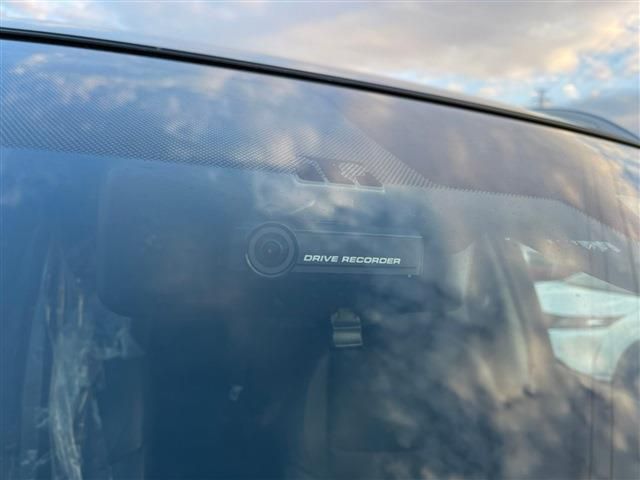 Nissan X-TRAIL 2018-01 14978-9