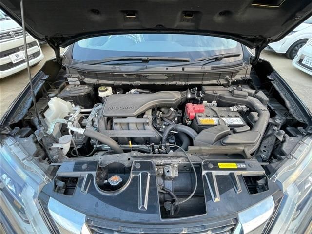 Nissan X-TRAIL 2018-01 14978-22