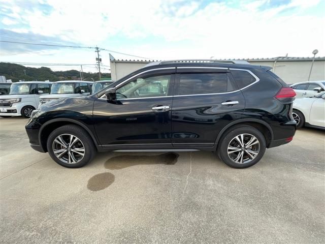 Nissan X-TRAIL 2018-01 14978-7
