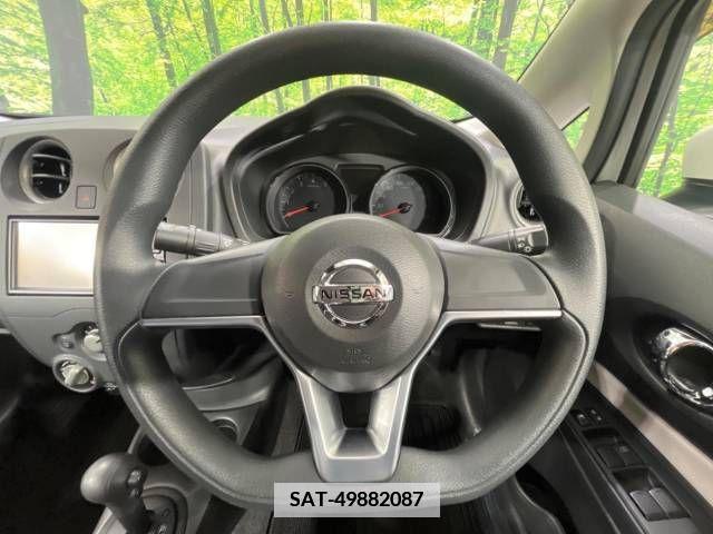 Nissan NOTE 2018-06 365330-11