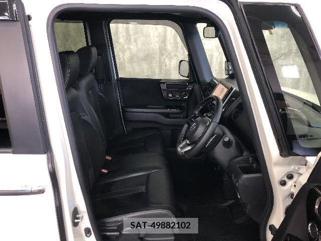 Honda N BOX CUSTOM 2017-10 307166-9